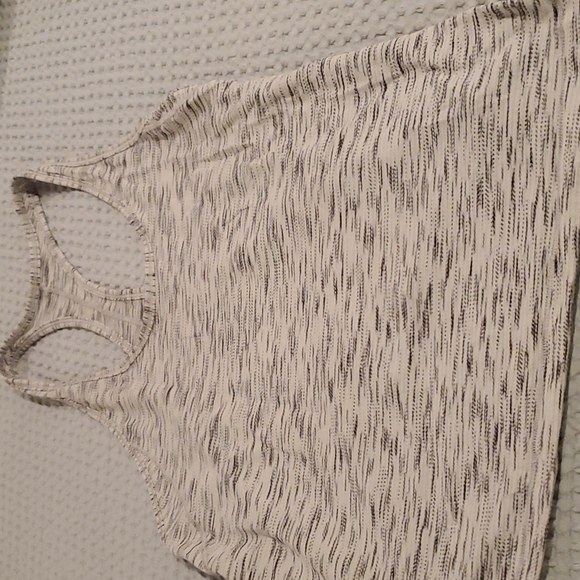 Lululemon Tank Top - Picture 1 of 6